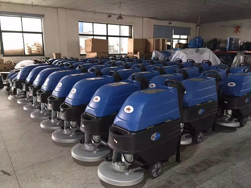 滾塑洗地機外殼加工